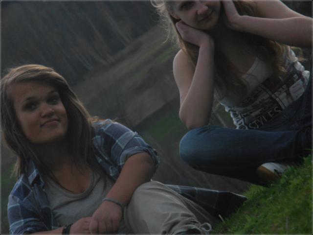 be friends ;*;*
