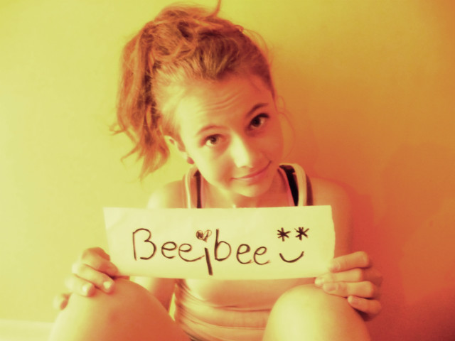 Beejbee ; **