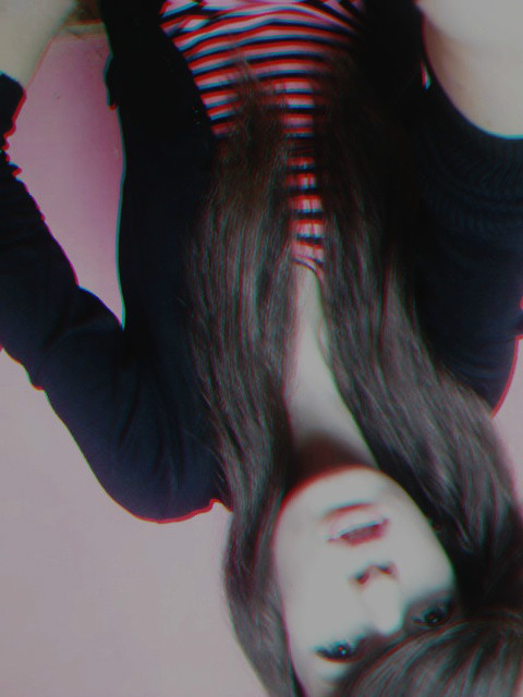 -,~