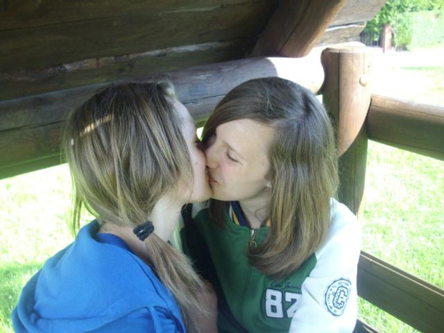 ythgfghjhjhhjh