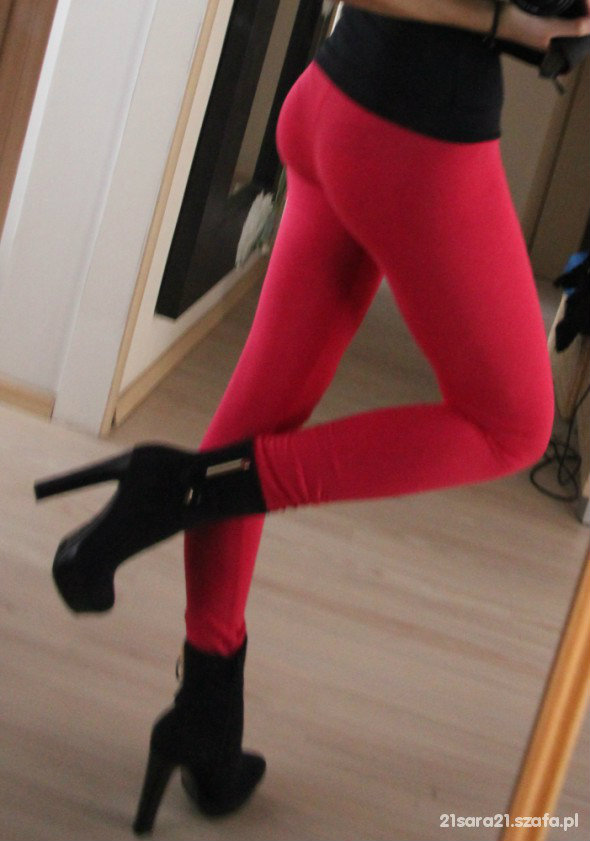 malinowe legginsy