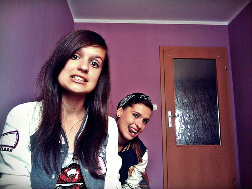 Z siss ! < 33