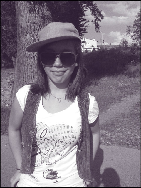 nielegalny! ;>