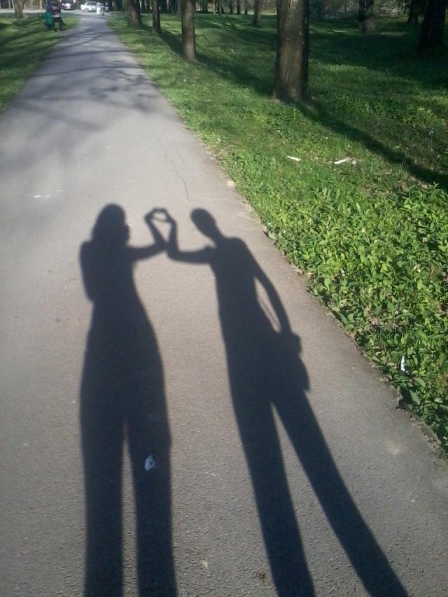 ycie w cieniu innej osoby. ;d 