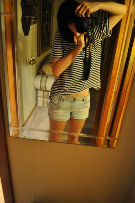 dwadziecia trzy .