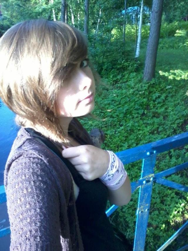 He He ; ]]