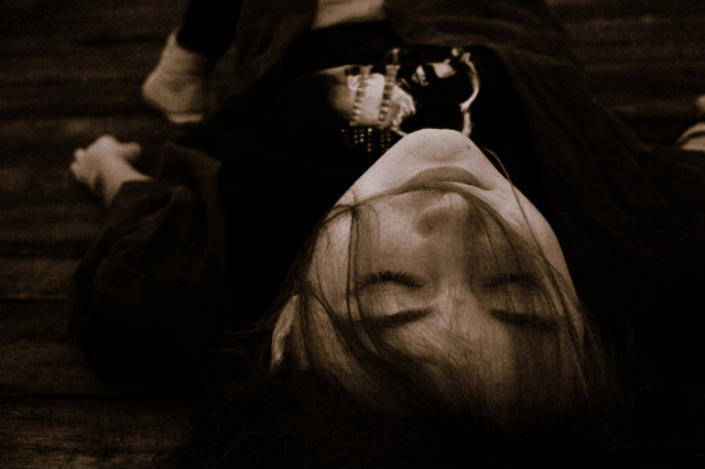 illuminate me, my darling 