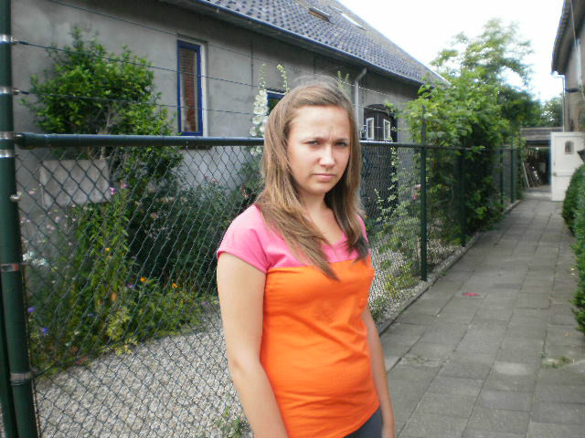 Tsknie Kiniu;***