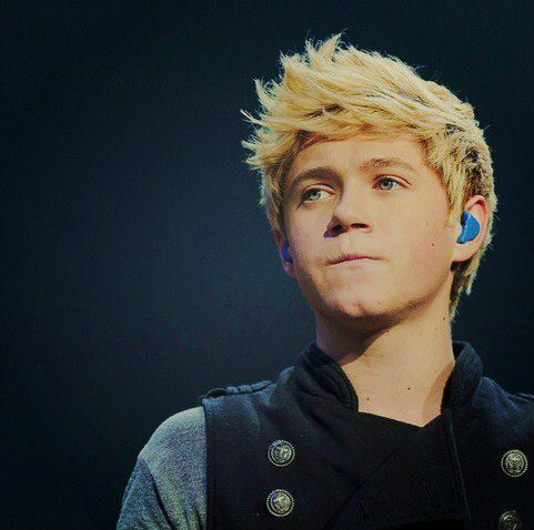 Niall Horan .