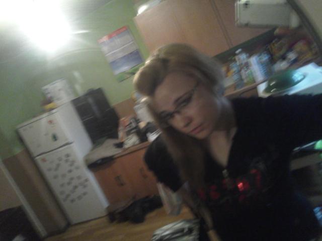 Blondzikk ; DD