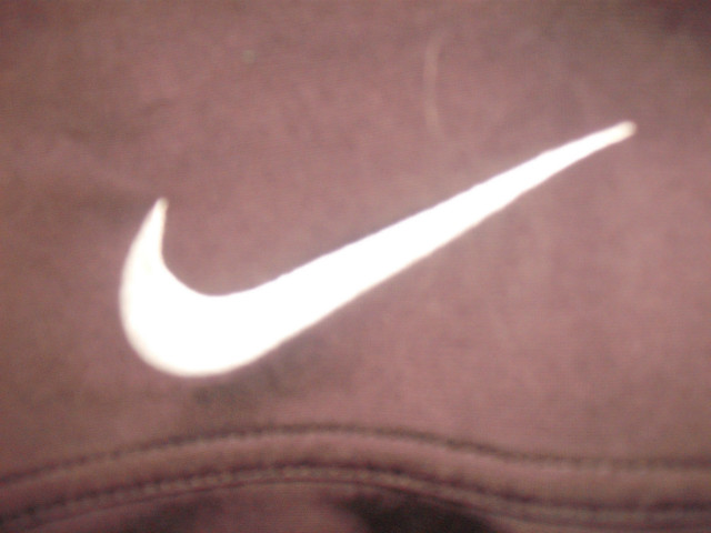  Warto kupi bluzke z nike