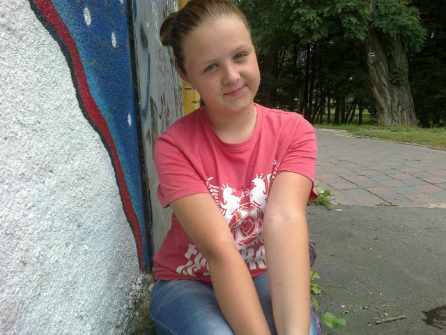 Ania, Tskni Bd.