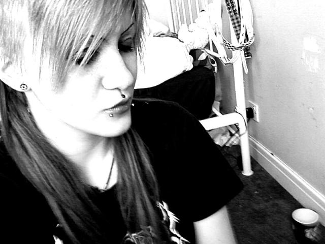 Smutno~
