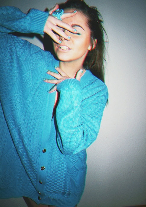 sweter & paznokcie