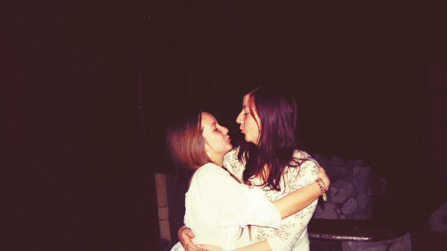 z Mani ; *