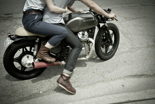 co o motorach .
