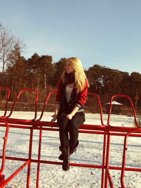 loser like me.