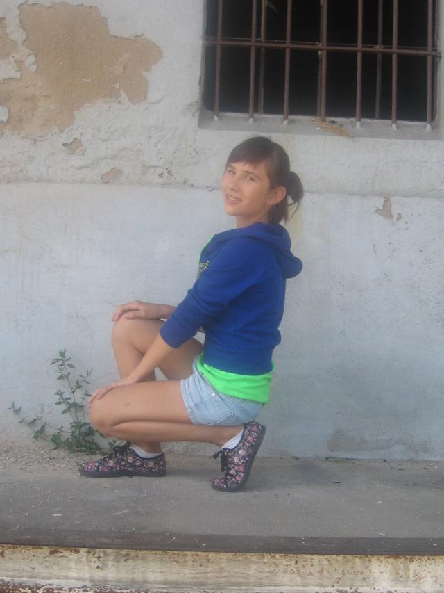 ;*