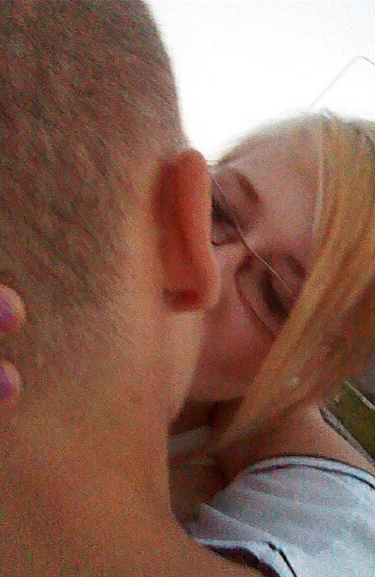 Konrad :* !