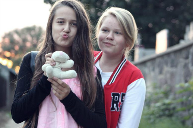 z siitaskieem < 333