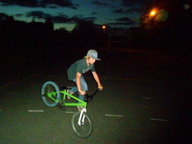 Bmx < 3