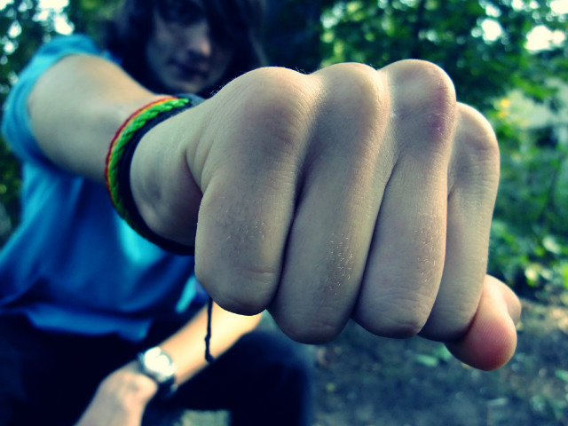 Rootz Reggae.. Denis.