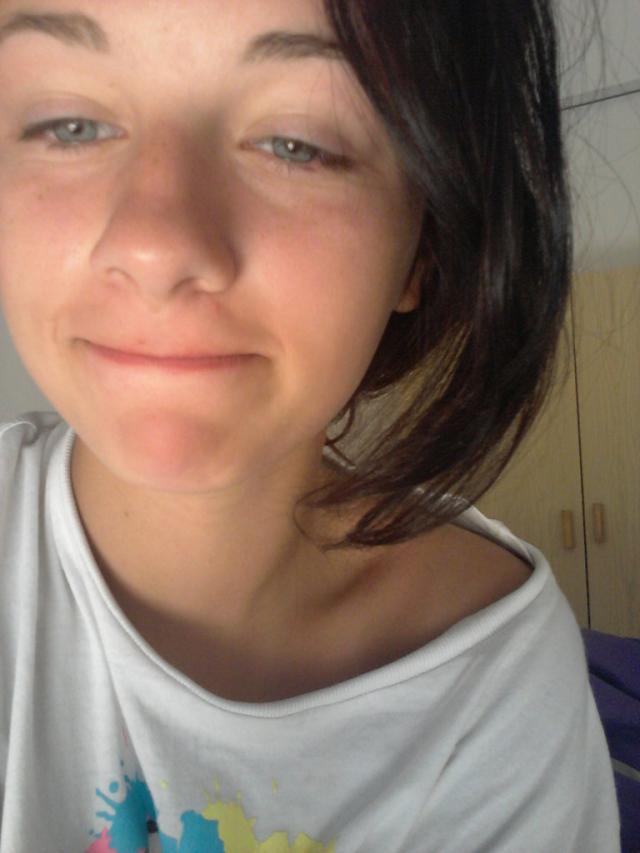 Fejs ; ) 