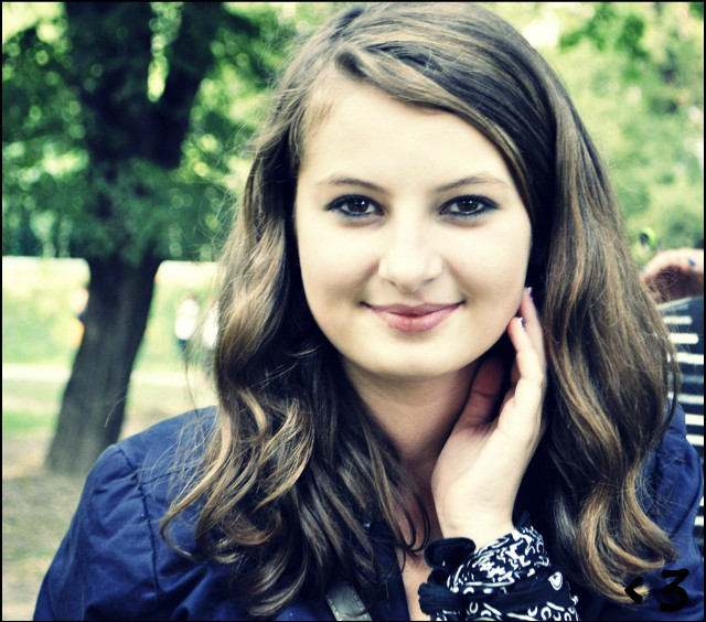 100 lat < 3
