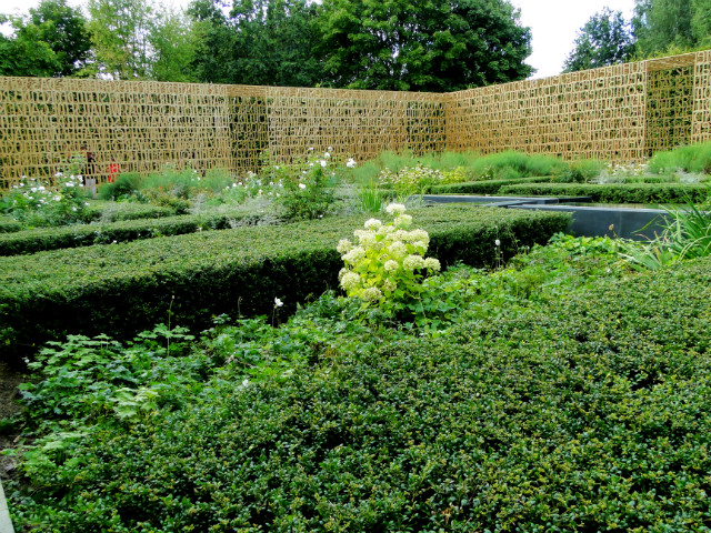 Christian  Garden 