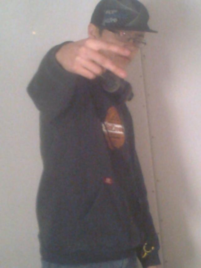 Braaaat ;  * 