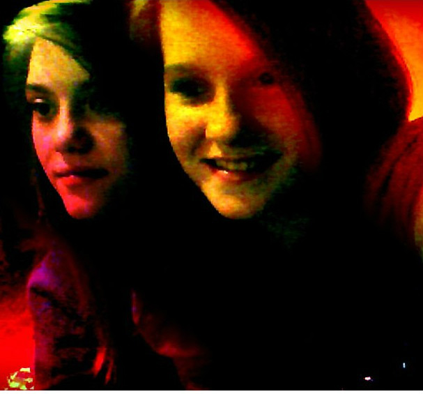 z mooj frieends ; D 