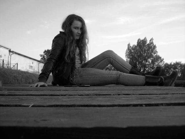 Mee . :**