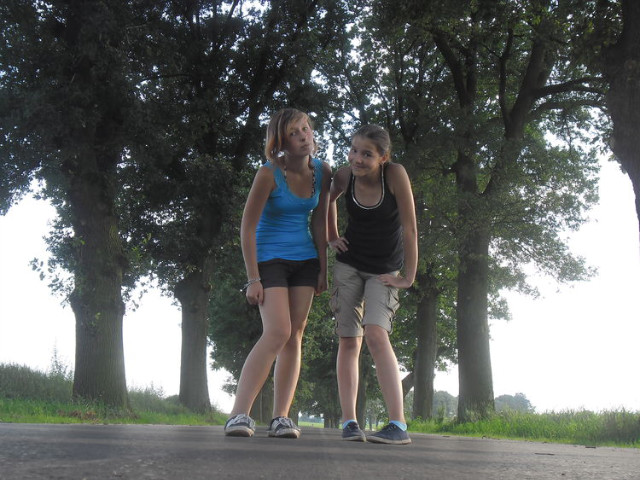 Z ni ;*