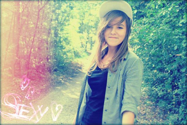 ''coz when U smile I smile''
