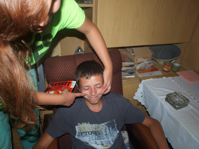 emil ;*