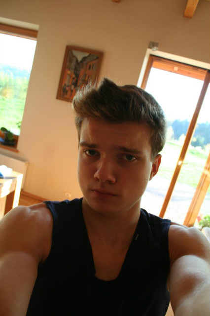 SZYMEK