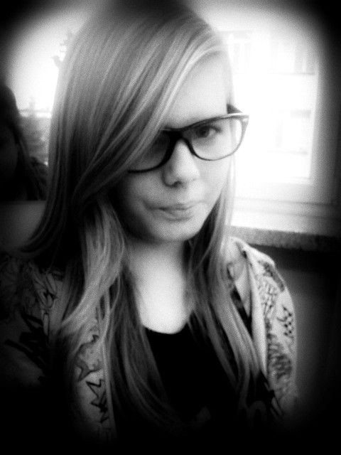 Okuularkii Adiegoo ;*