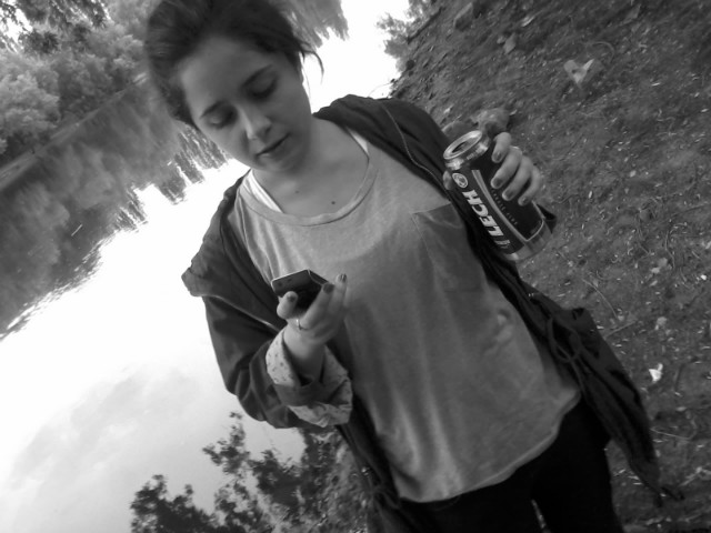 Kc ;*