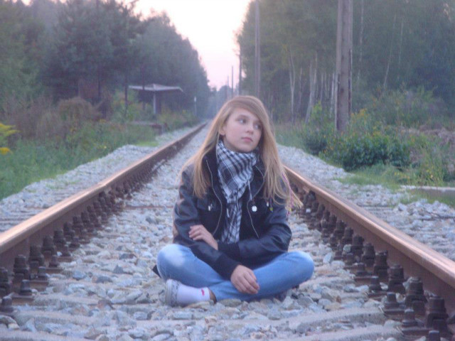 hihi ; *