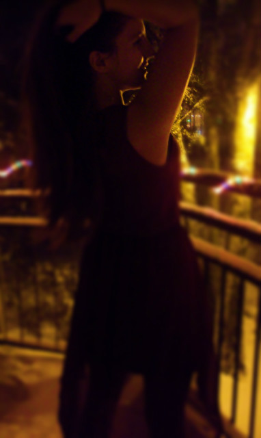 chujowo.