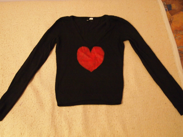 SWETER SERCE DIY