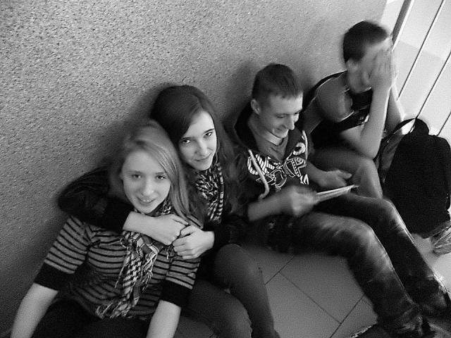 ' . Niecaa paczka . x 3
