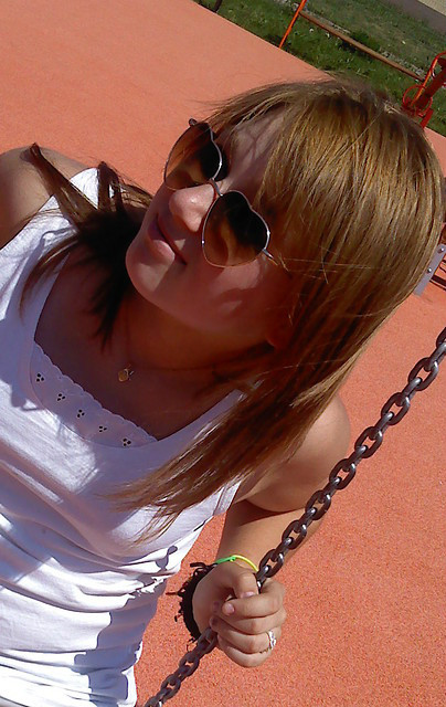 stare.