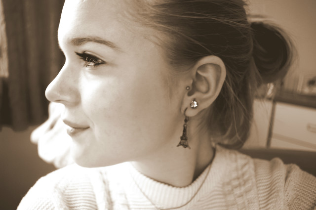 TRAGUS :D