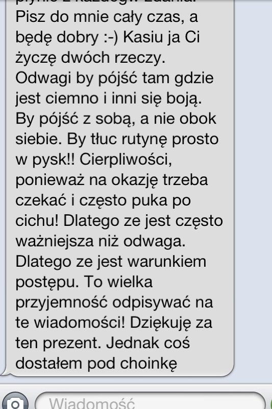 By pj z sob a nie obok siebi