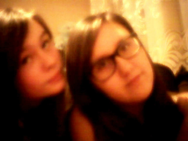 Emilkaaaaaa ; 3 . 