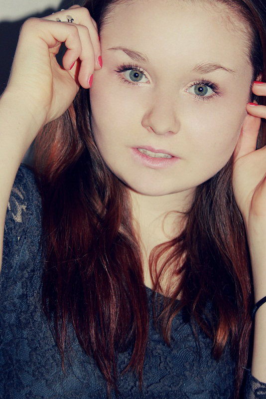 Oliwia . < 33