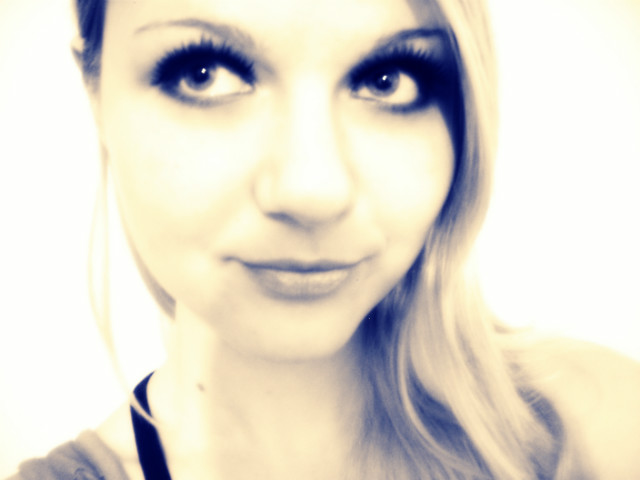 Oczy szeroko zamknite