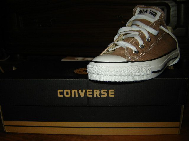 SPRZEDAM BUTY CONVERSE
