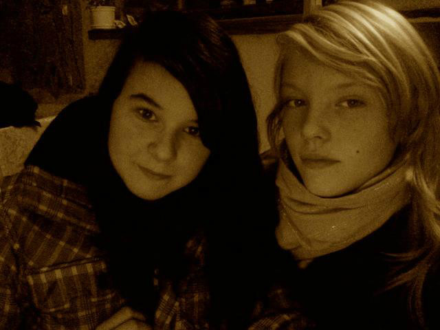 z Magd < 3 